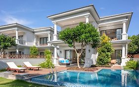 Meliá Vinpearl Cam Ranh Beach Resort